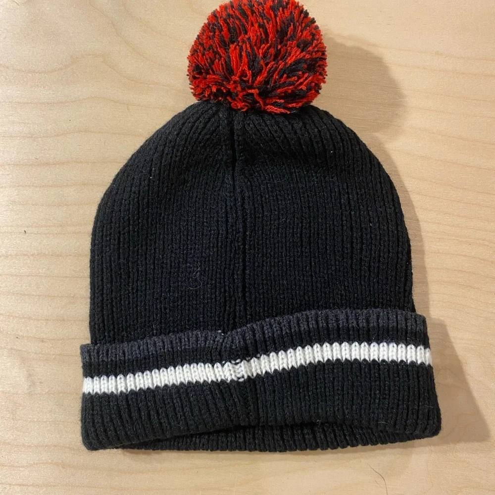 Sean John Toboggan (AM) - Picture 6 of 7